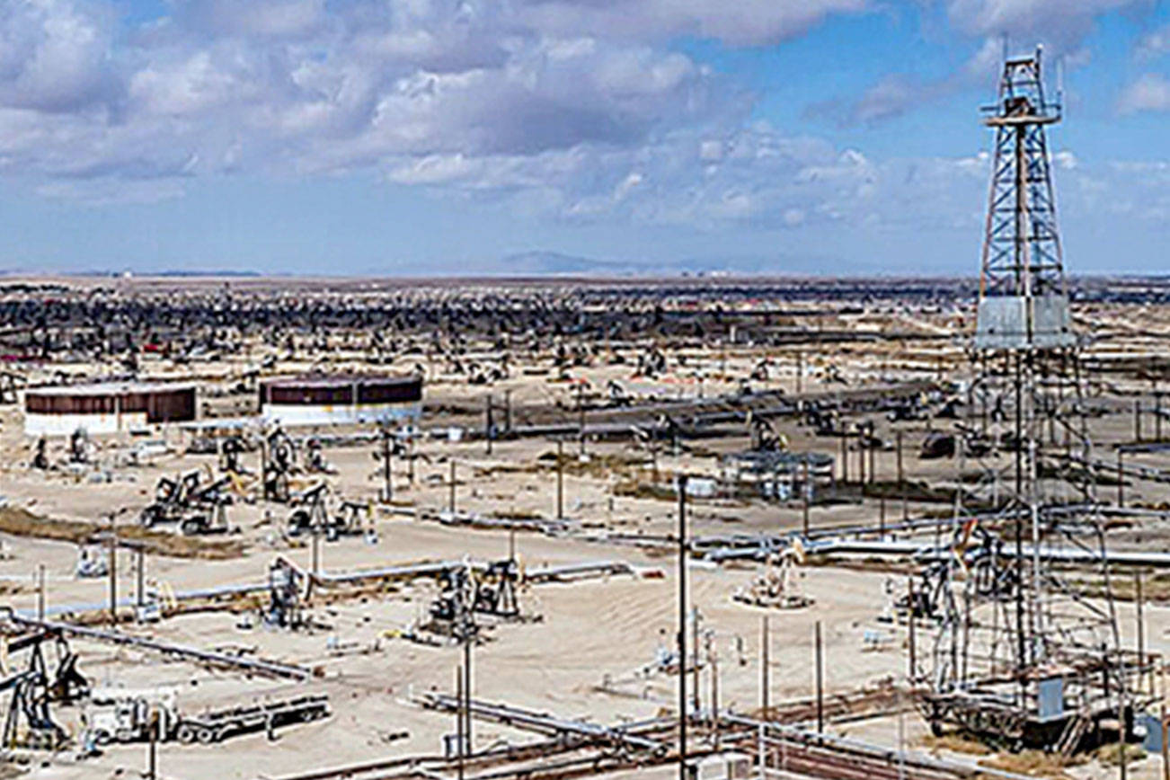 One of the biggest US oil fields turns to solar power