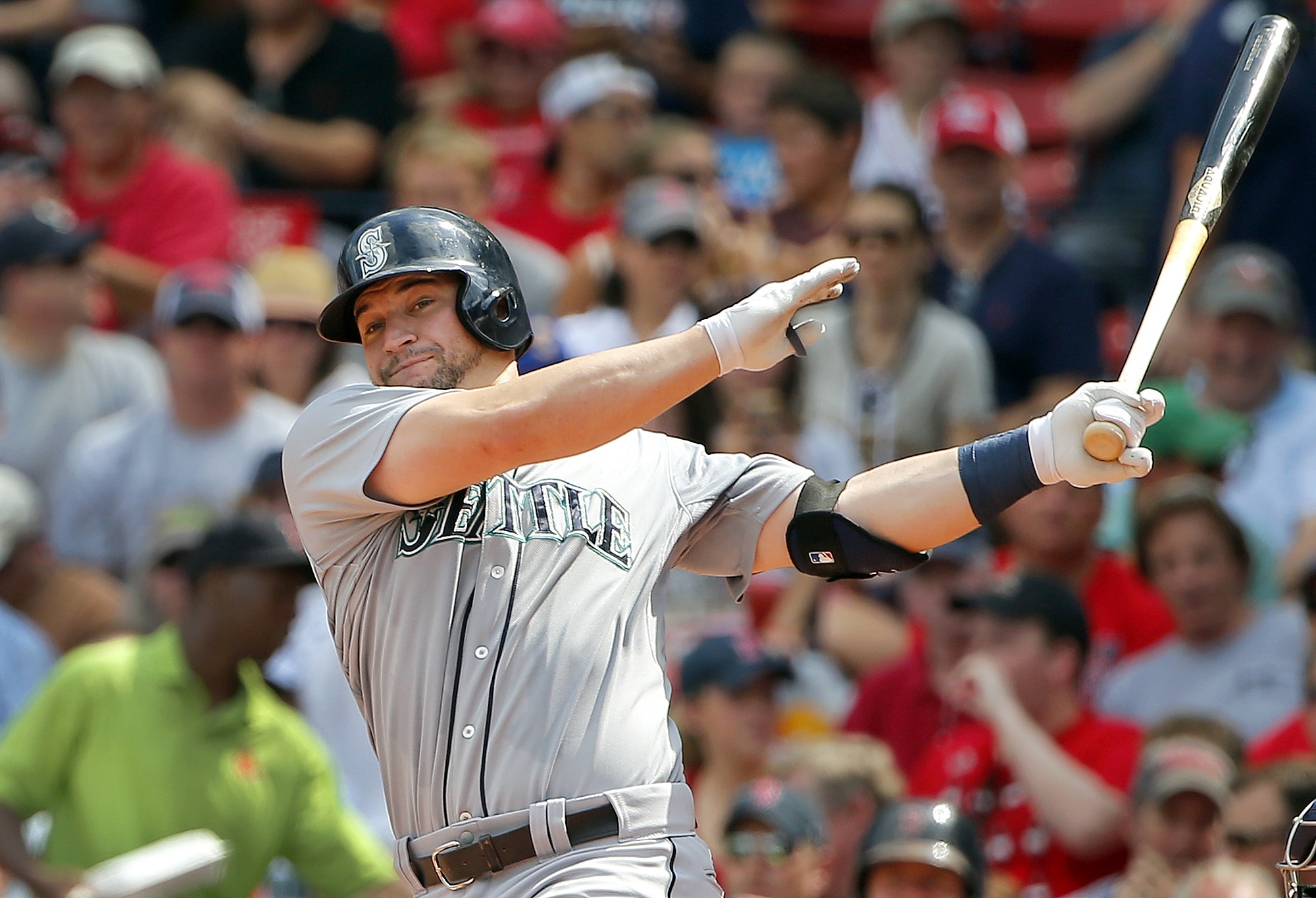 Mariners forced to call up Zunino as backup catcher