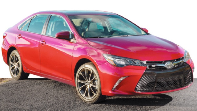 2016 Toyota Camry XSE: agile, comfortable, features latest tech