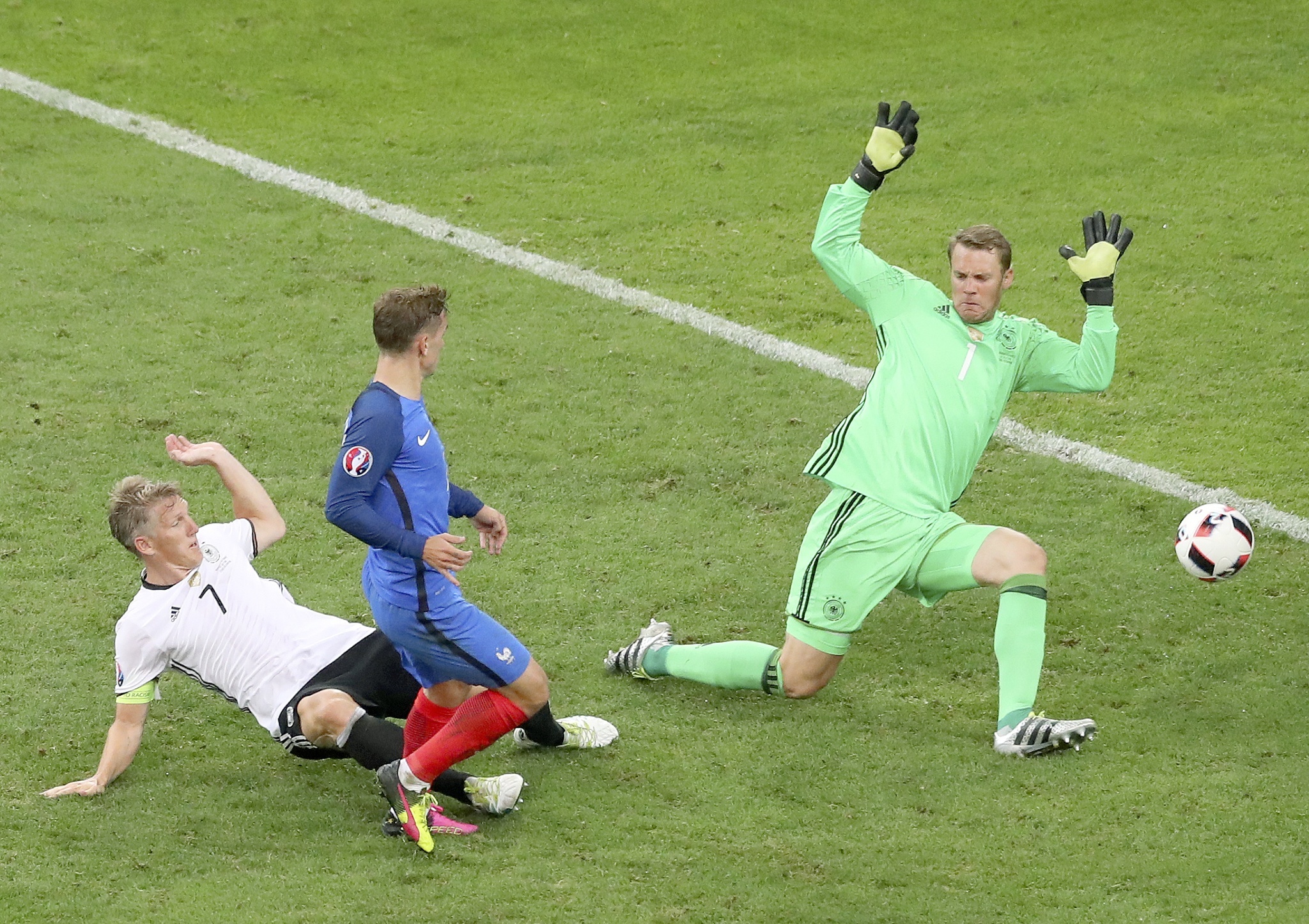 France’s Antoine Griezmann (center) scores his side’s second goal during the Euro 2016 semifinal against Germany on Thursday in Marseille. (AP Photo/Thibault Camus)