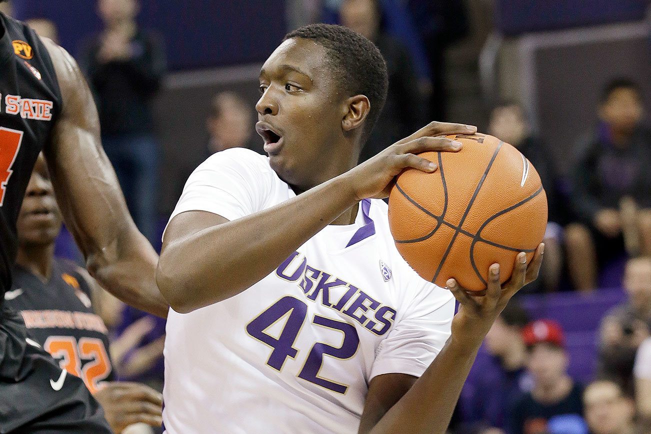 Junior guard Dorsey transferring from Huskies basketball team
