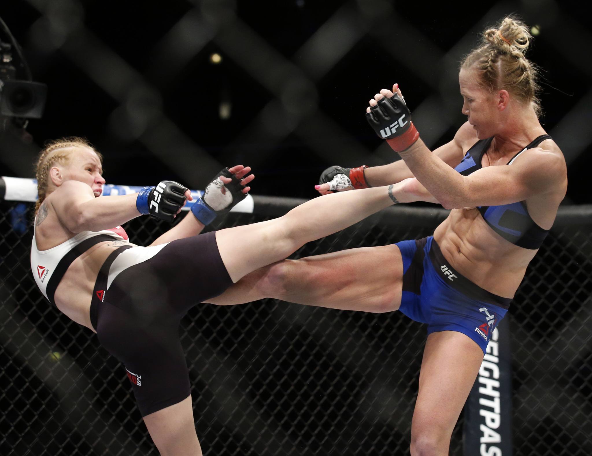 Shevchenko deals Holm 2nd straight loss in unanimous decision