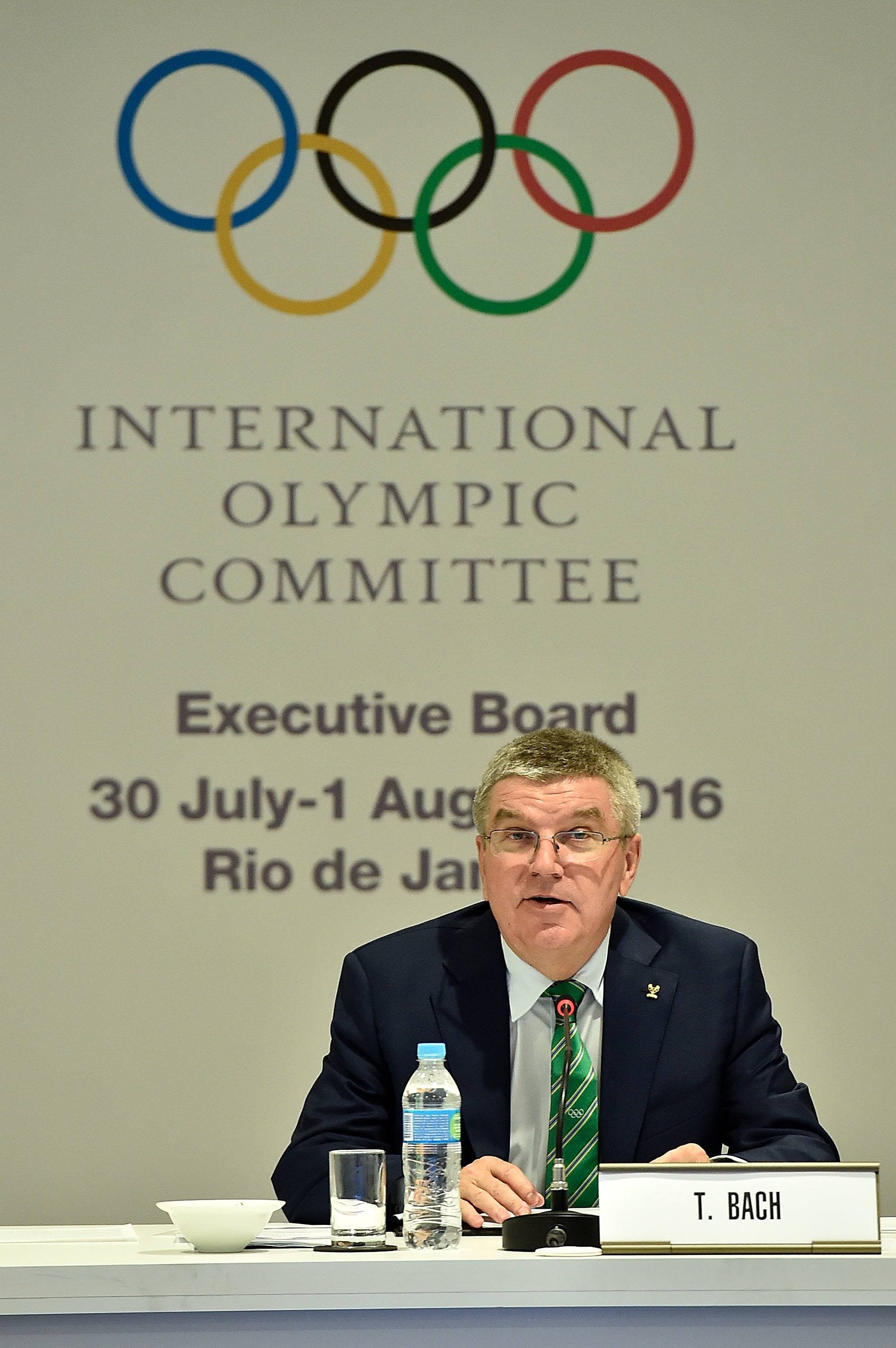 IOC sets up 3-person panel to rule on Russian Olympic entries