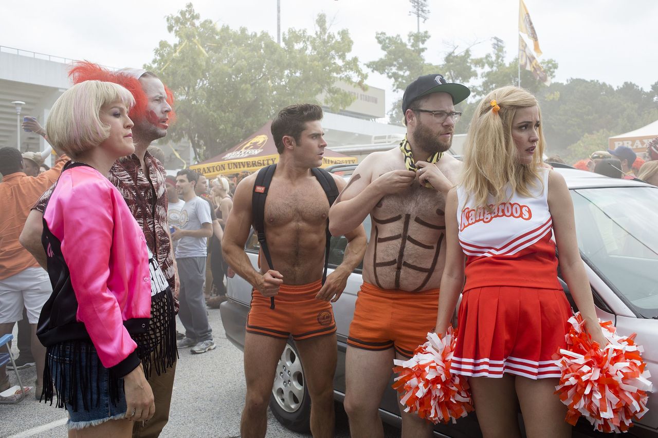Carla Gallo (left), Ike Barinholtz, Zac Efron, Seth Rogen and Rose Byrne carry the &ldquo;Neighbors&rdquo; shenanigans on in &ldquo;Neighbors 2: Sorority Rising.&rdquo;