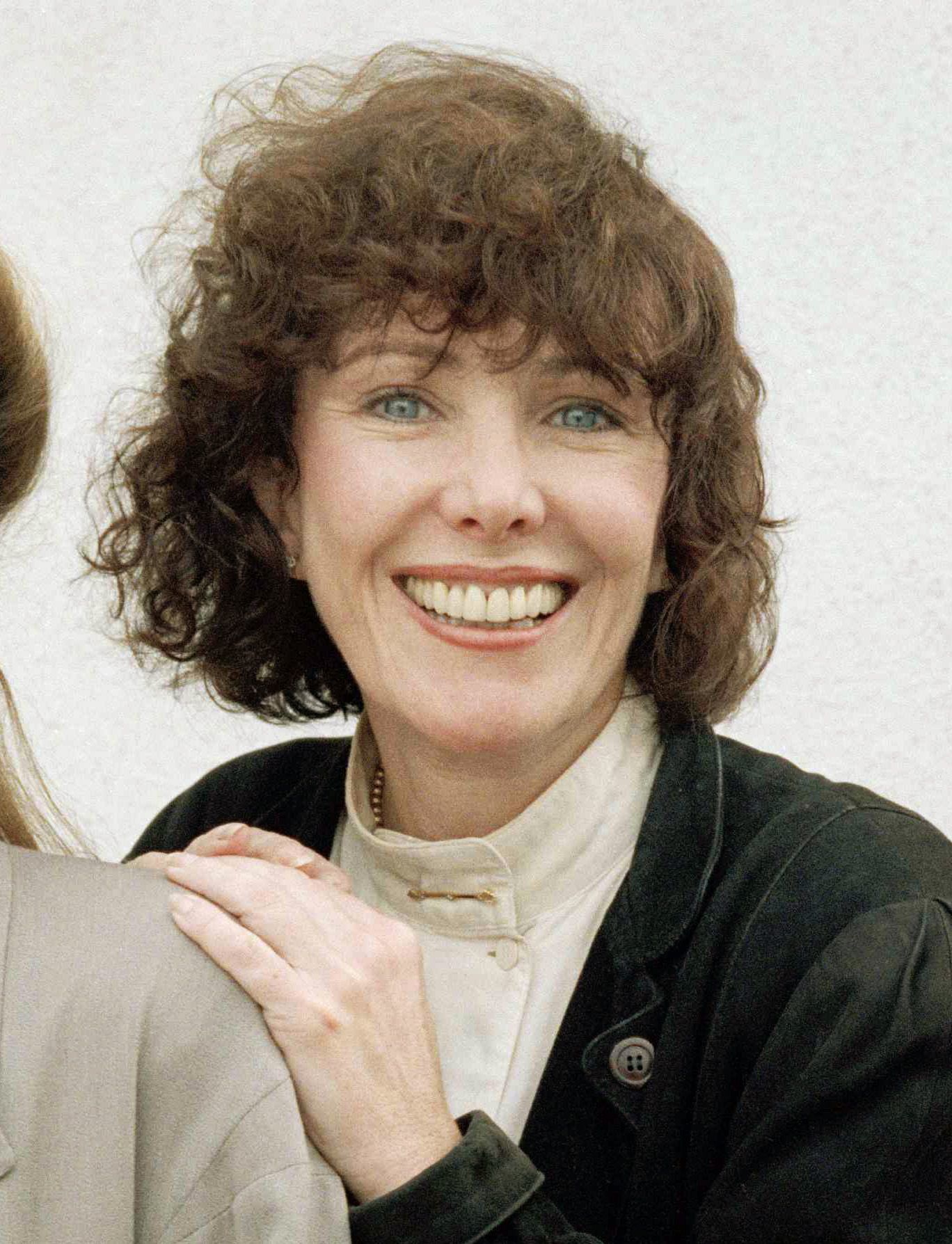 Beth Howland poses outside a restaurant in Los Angeles. Howland, who was best known for her role as a ditzy waitress Vera Louise Gorman on the 1970s and ‘80s CBS sitcom “Alice” died Dec. 31, 2016 in Santa Monica, California.