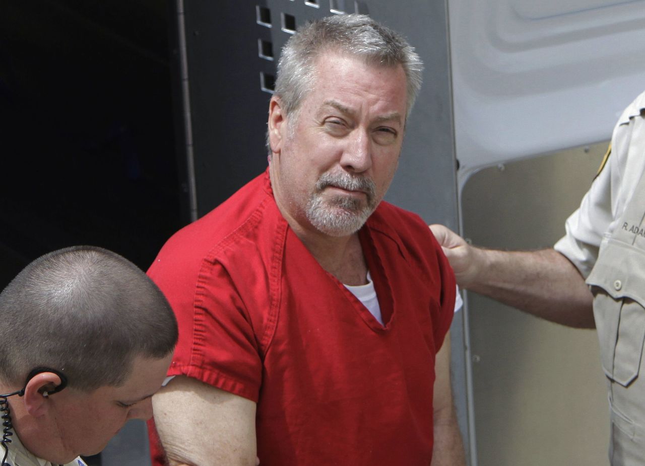 In this May 8, 2009, photo, former Bolingbrook, Illinois, police officer Drew Peterson arrives for court in Joliet.