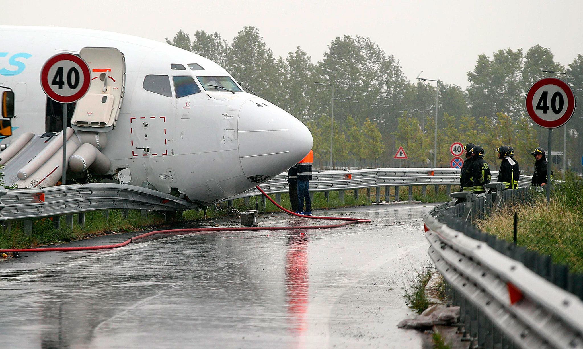 overshot the runway manufacturer