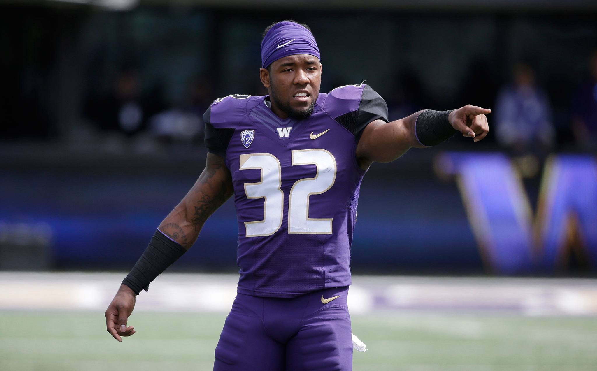 Washington’s Budda Baker was a first-team All-Pac-12 defensive back in 2015. (AP Photo/Elaine Thompson)