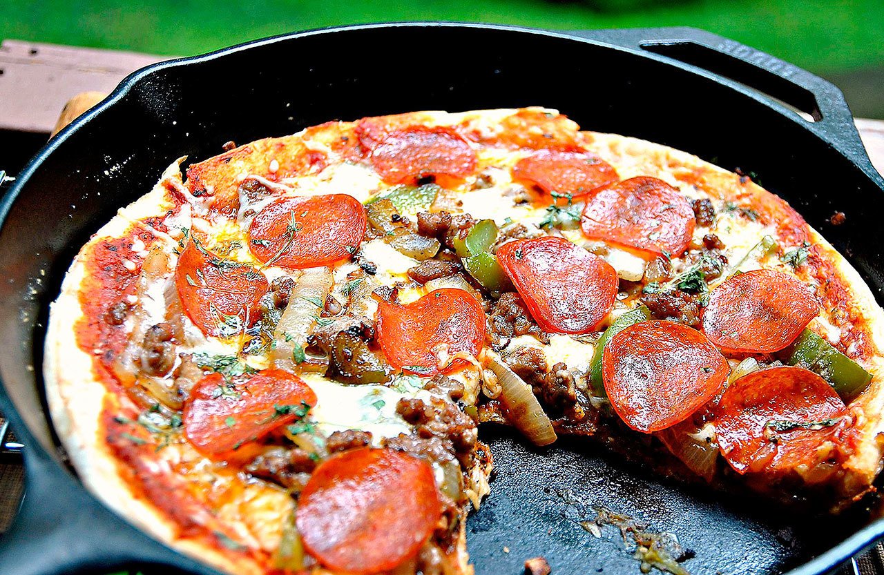 Loaded campfire pizza. (Gretchen McKay/Pittsburgh Post-Gazette/TNS)
