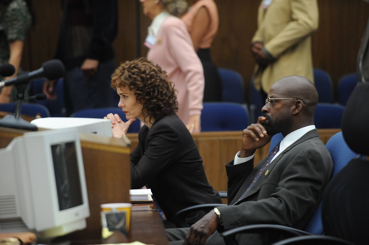 Sarah Paulson portrays Marcia Clark (left) and Sterling K. Brown portrays Christopher Darden in a scene from “The People v. O.J. Simpson: American Crime Story.”