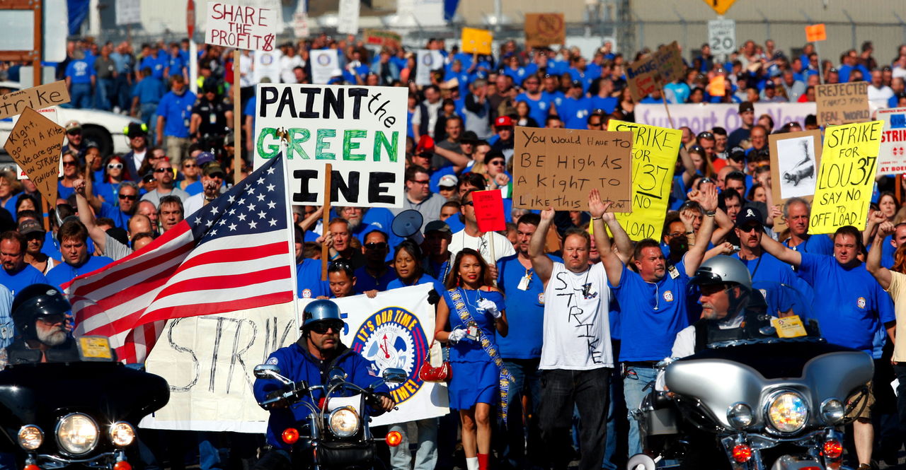 Machinists union members rally in Everett in 2008. The next year, Boeing executives decided to place a second 787 assembly line in South Carolina.