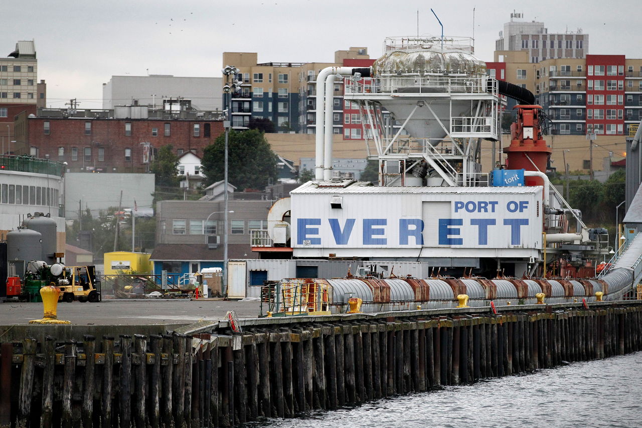 The Port of Everett wants to drege contaminated sediments in Port Gardner.