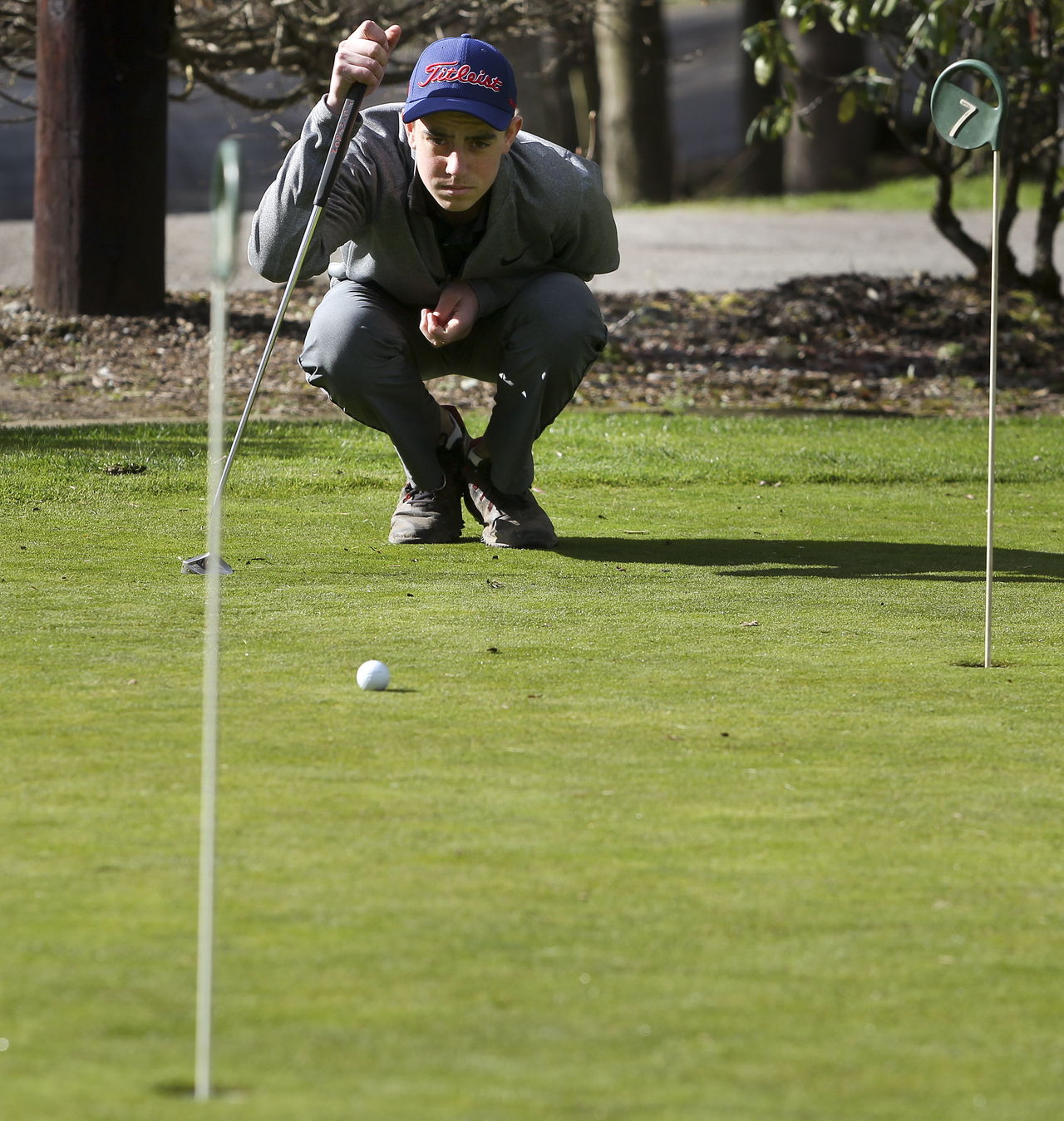 Snohomish senior Ben Gardner lines up a putt during a practice session last week at Snohomish Golf Course.