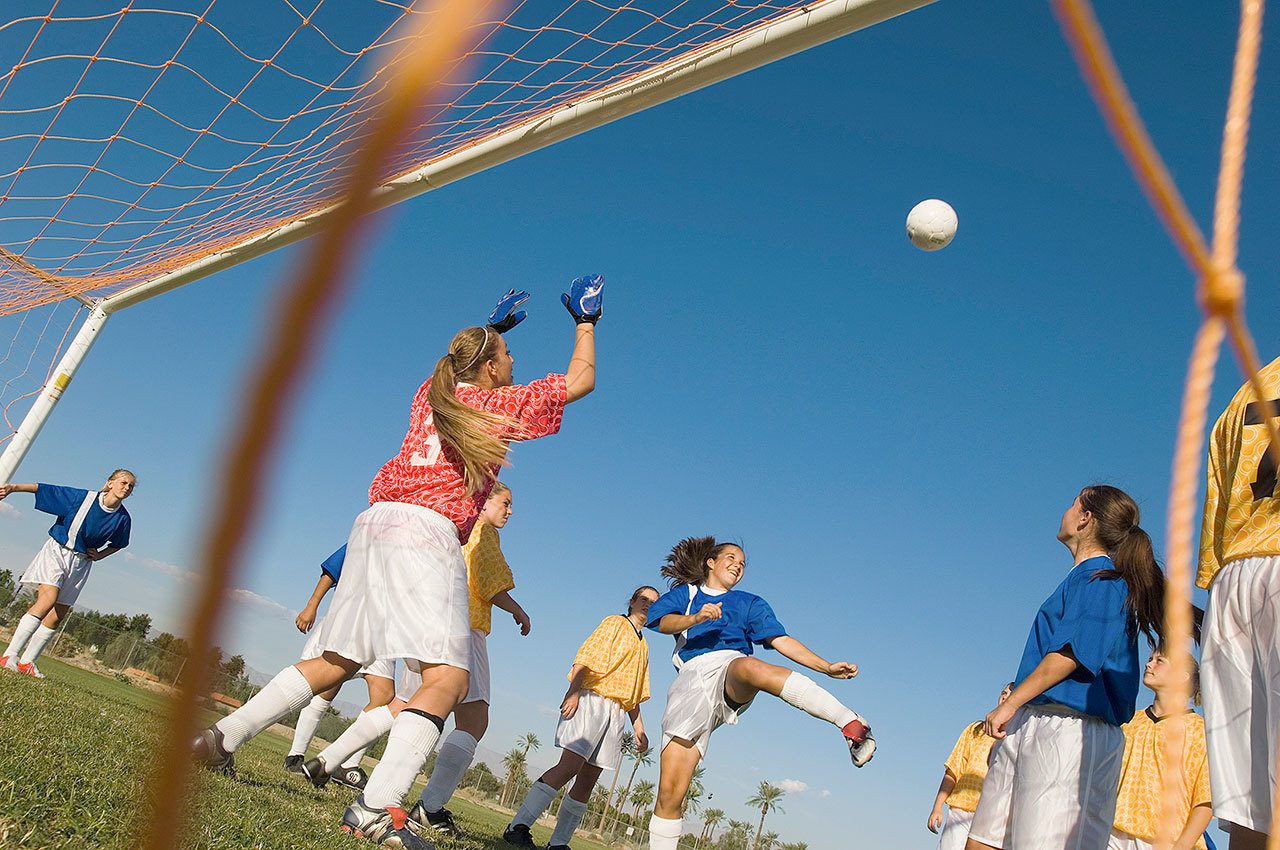 Proper nutrition helps student athletes perform well and avoid injuries. (Thinkstock)