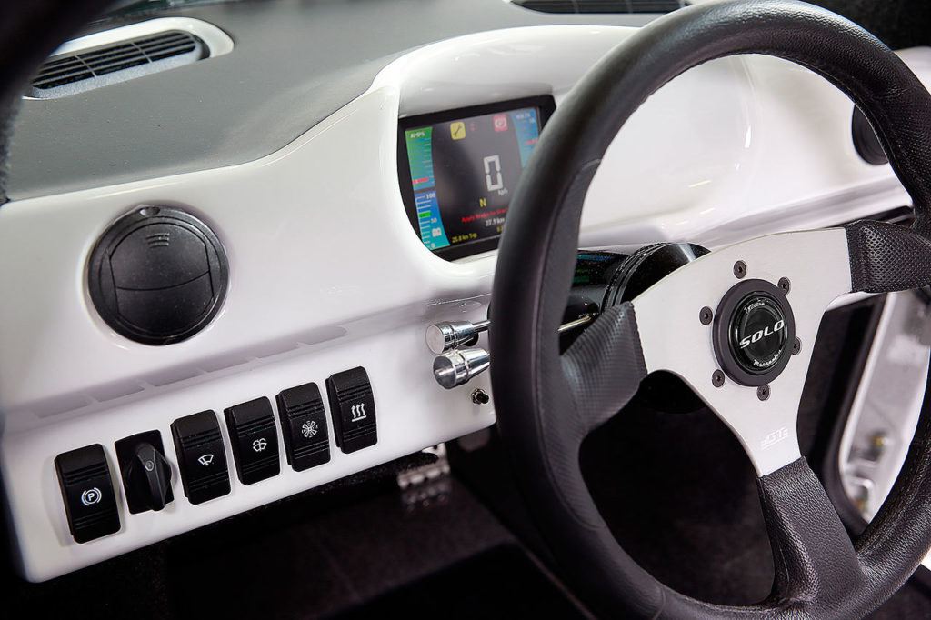 The dashboard and controls of the 2017 Electra Meccanica Solo. (Electra Meccanica Vehicles Corp.)
