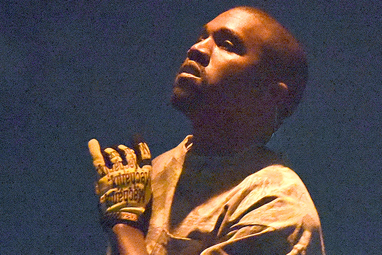 Kanye West brings his cool act to KeyArena on Wednesday