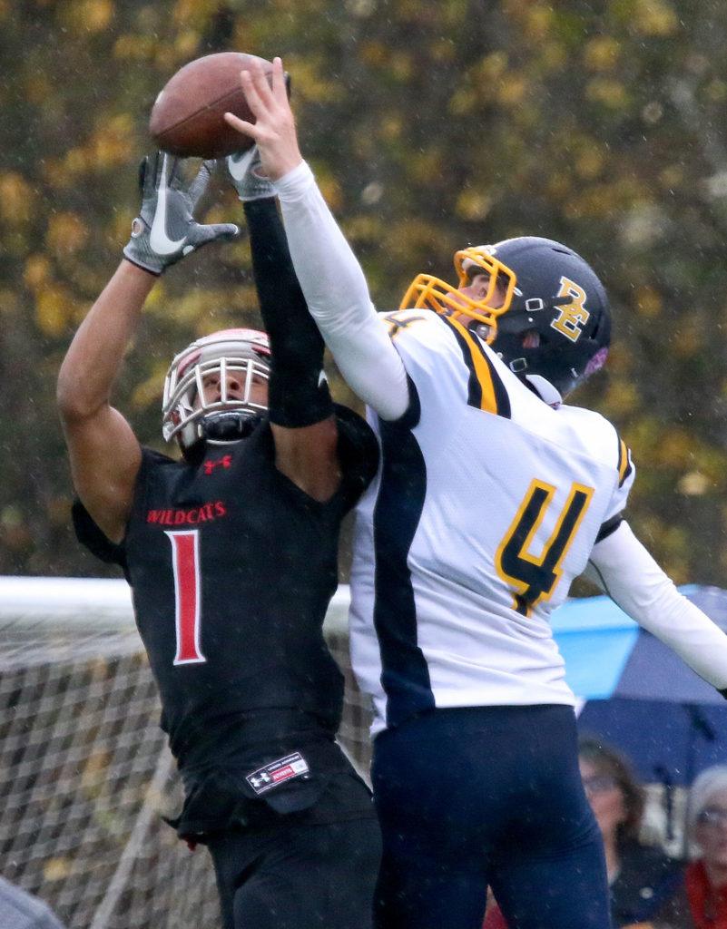 Archbishop Murphy’s Kyler Gordon breaks up a pass intended for Burlington-Edison’s Axel Wilhoneon Saturday afternoon at Terry Ennis Stadium on November 5, 2016. (Kevin Clark / The Herald)