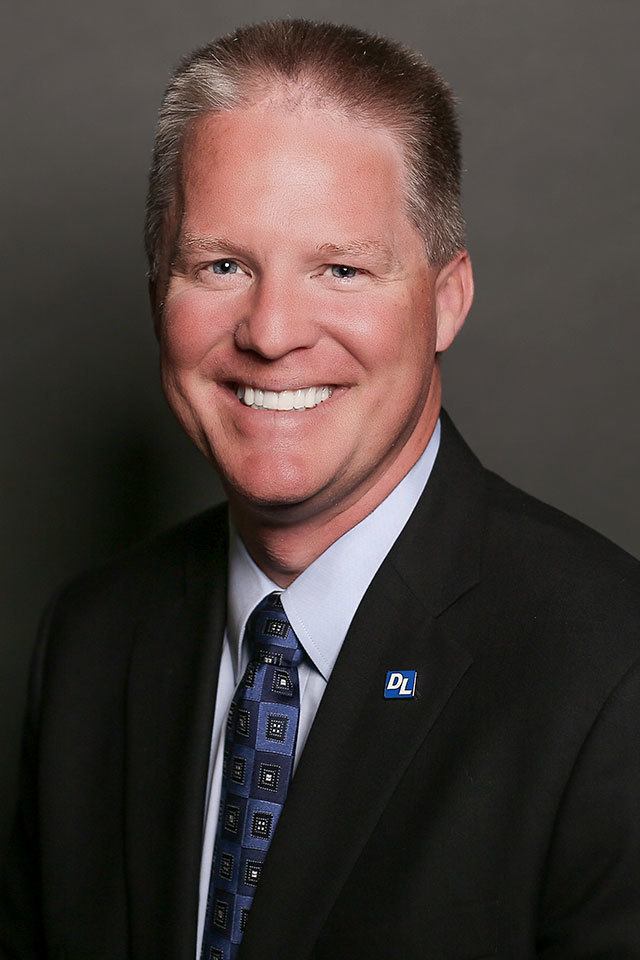 Tom Lane