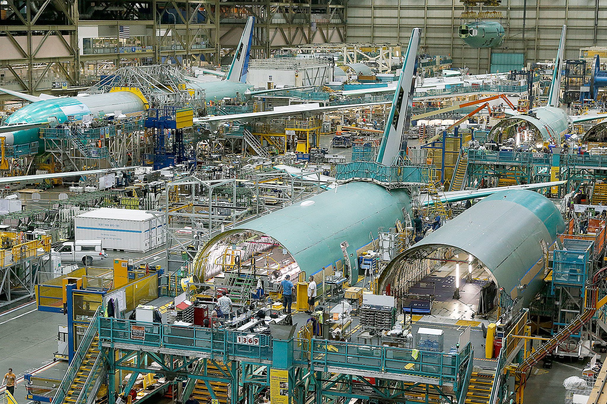 The Boeing 777 assembly line in 2015. (Ian Terry / The Herald)