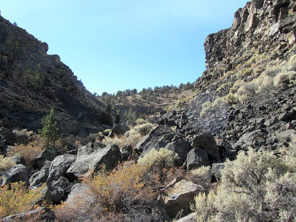 The Dry River Canyon trail can be sandy but will improve as rain and frost dampen and pack down the dirt. (Dean Guernsey / The Bulletin)

