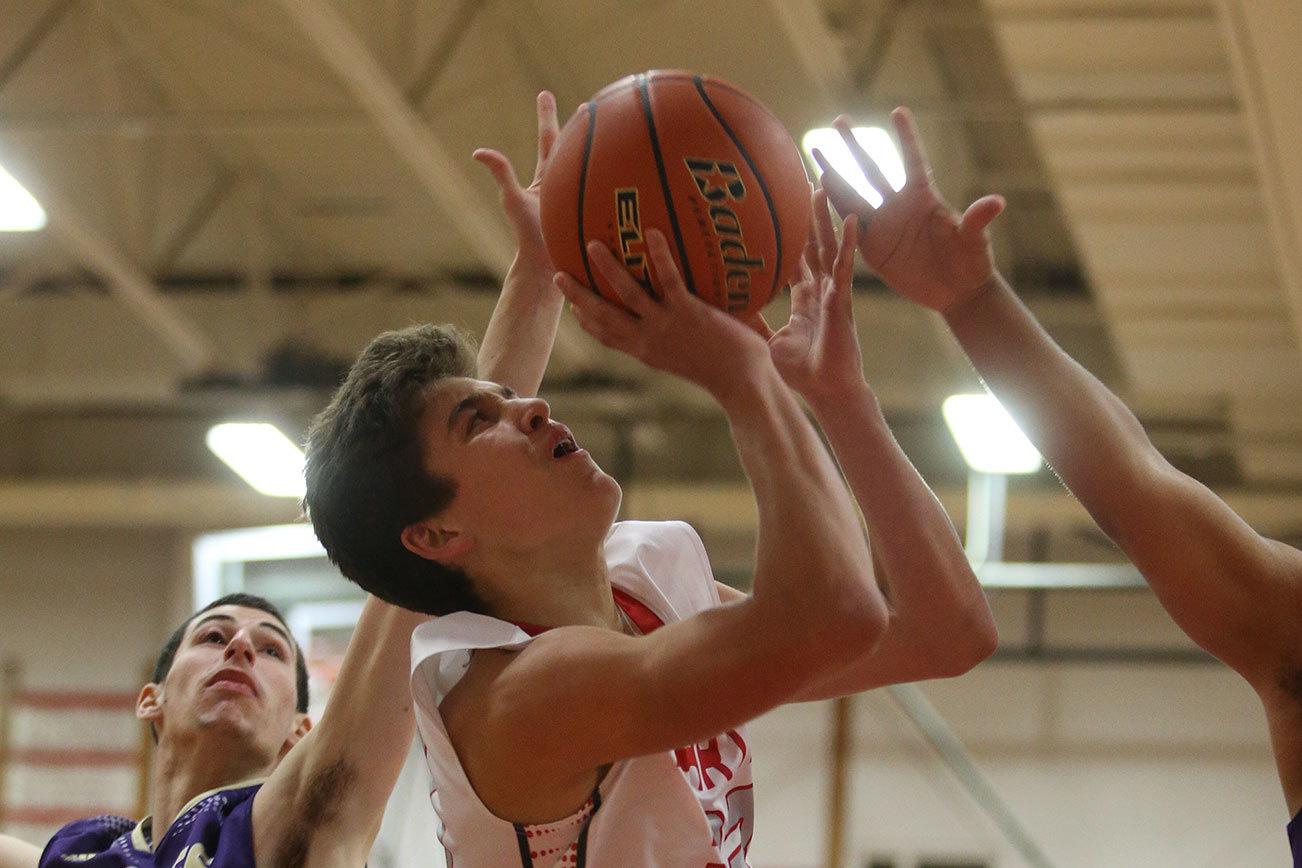 Stanwood surges in second half to beat Lake Stevens 74-51