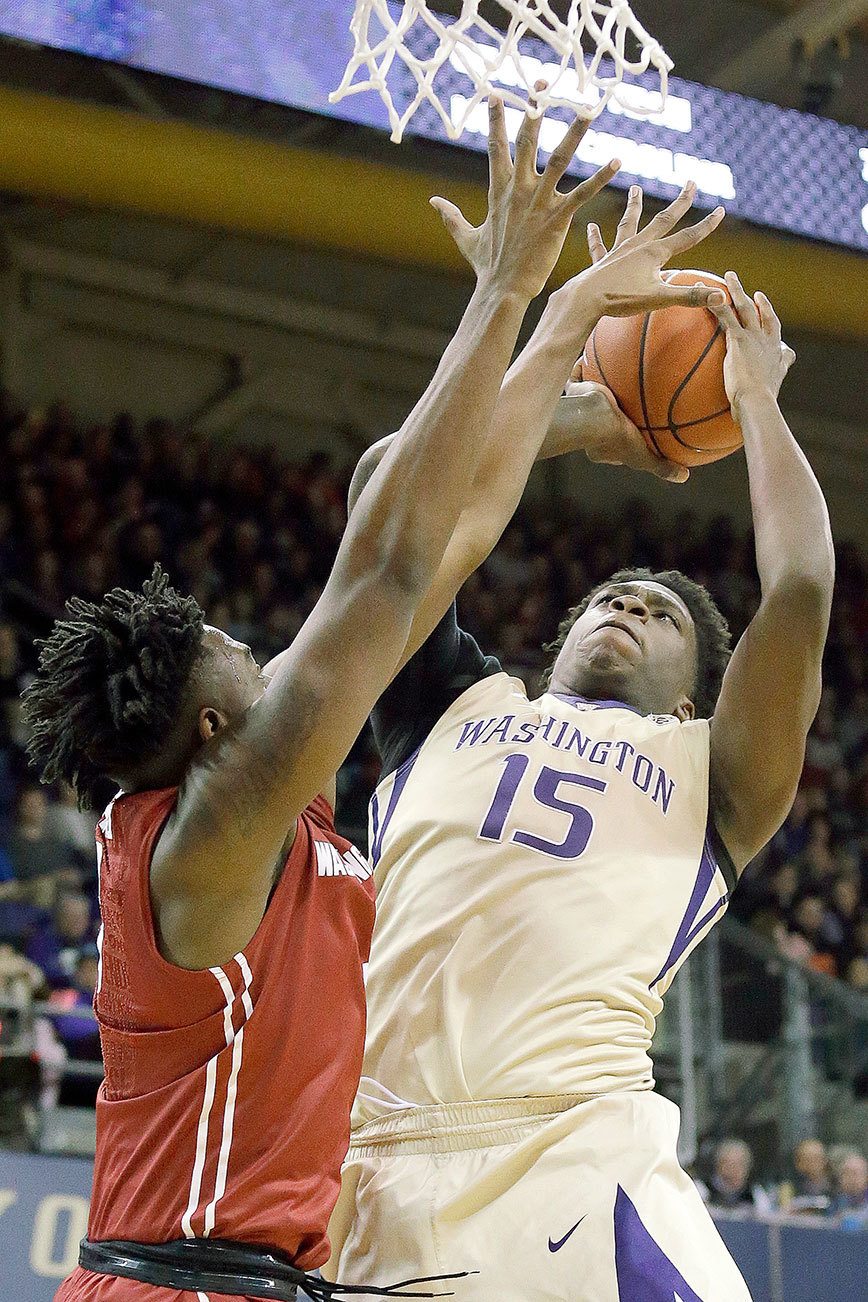 Tall test for UW men hosting No. 15 Oregon