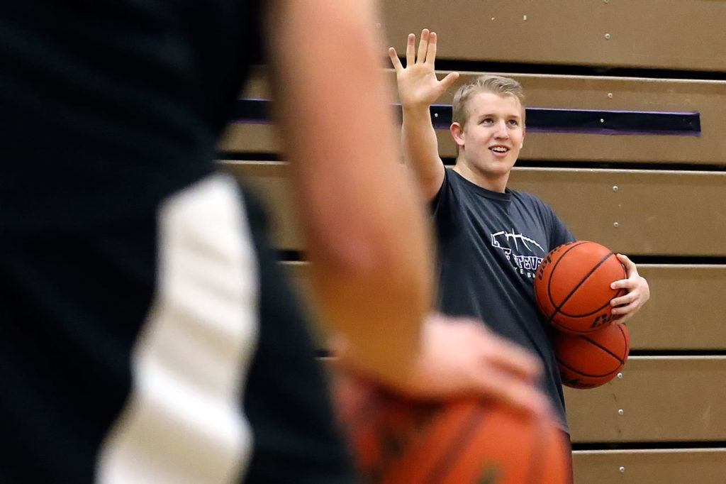 Dylin Stoen, 18, leads ‘Dylin Time’ Friday afternoon at Lake Stevens High School on January 13, 2017. (Kevin Clark / The Herald)
