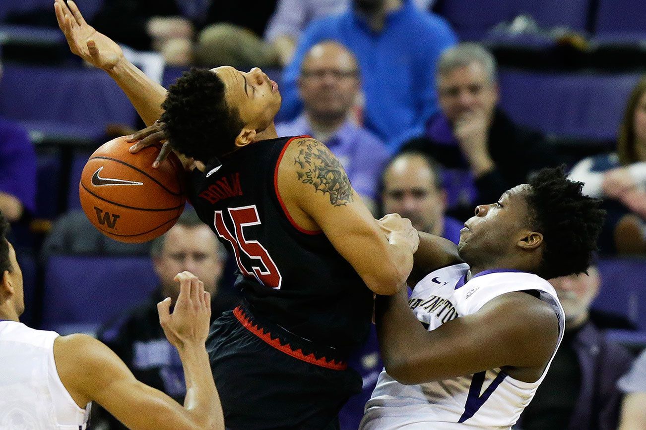 Fultz scores 30, Huskies’ defense falters in 94-72 loss to Utah