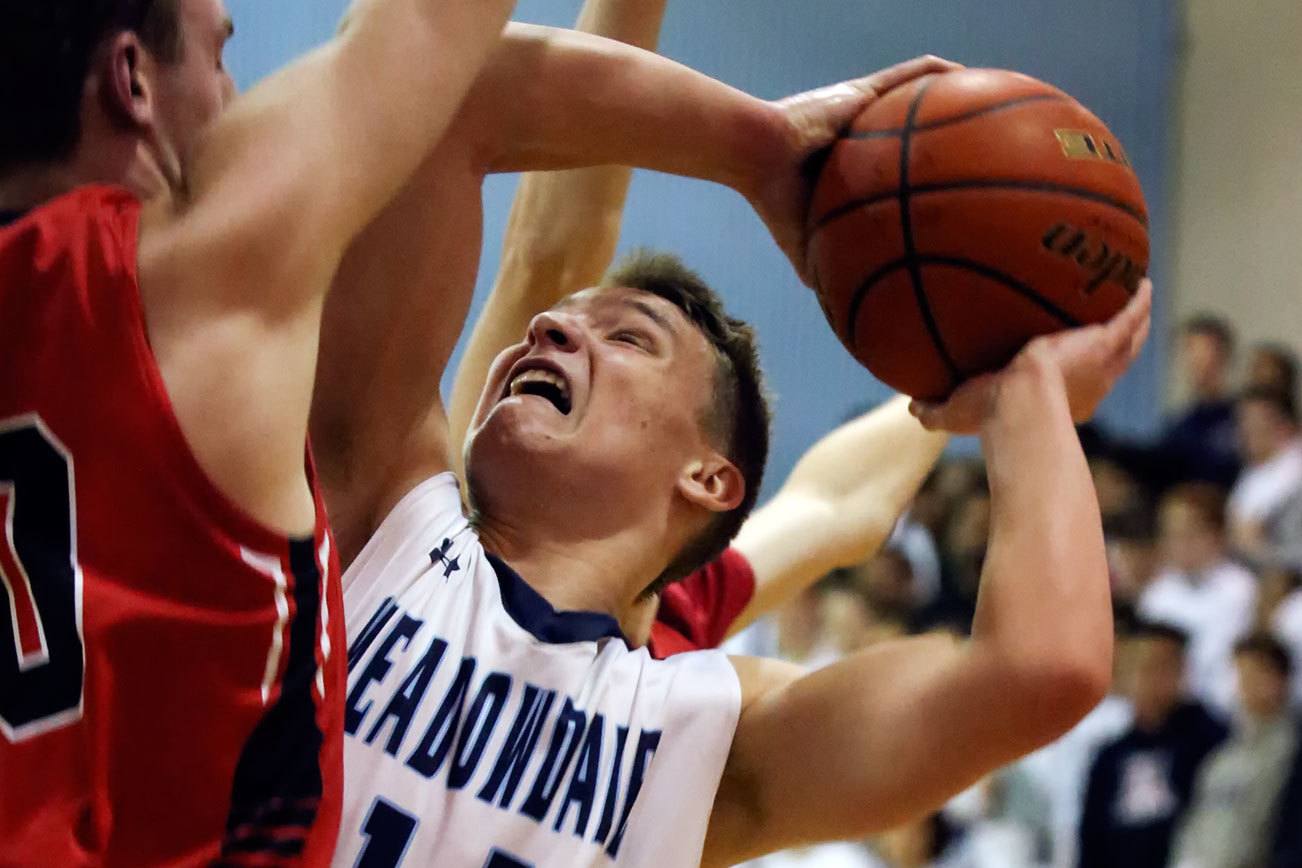 Meadowdale breaks ‘curse,’ tops Snohomish in district play-in game