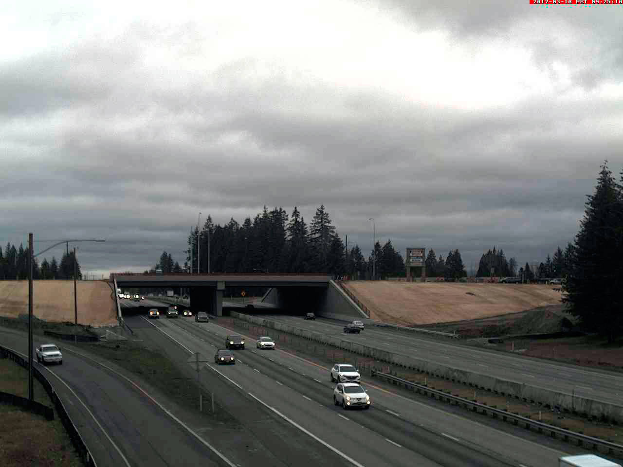 This image was taken March 10, 2017 from a live camera overlooking the 116th Street overpass above I-5. You can find the live camera feed for the Tulalip Tribes-led project at www.tulaliptribes-nsn.gov.