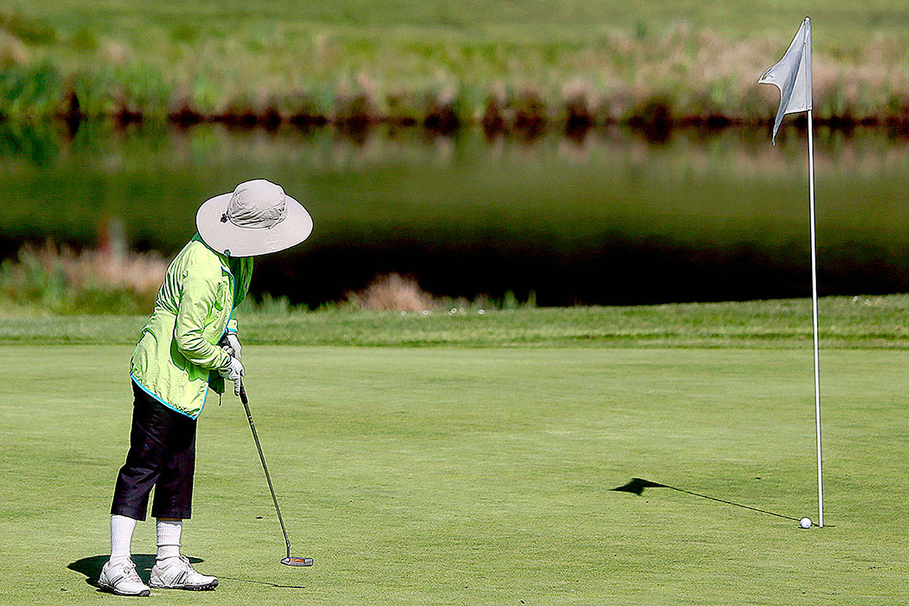 Golf’s flagging popularity leaves a hole at Everett courses