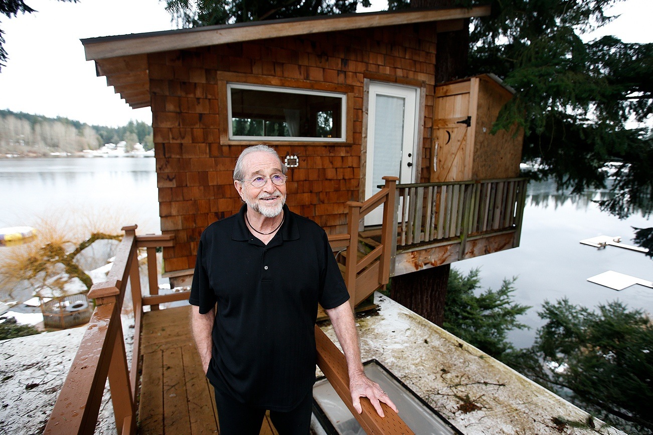 Treehouse turned into bed and breakfast near Woodinville