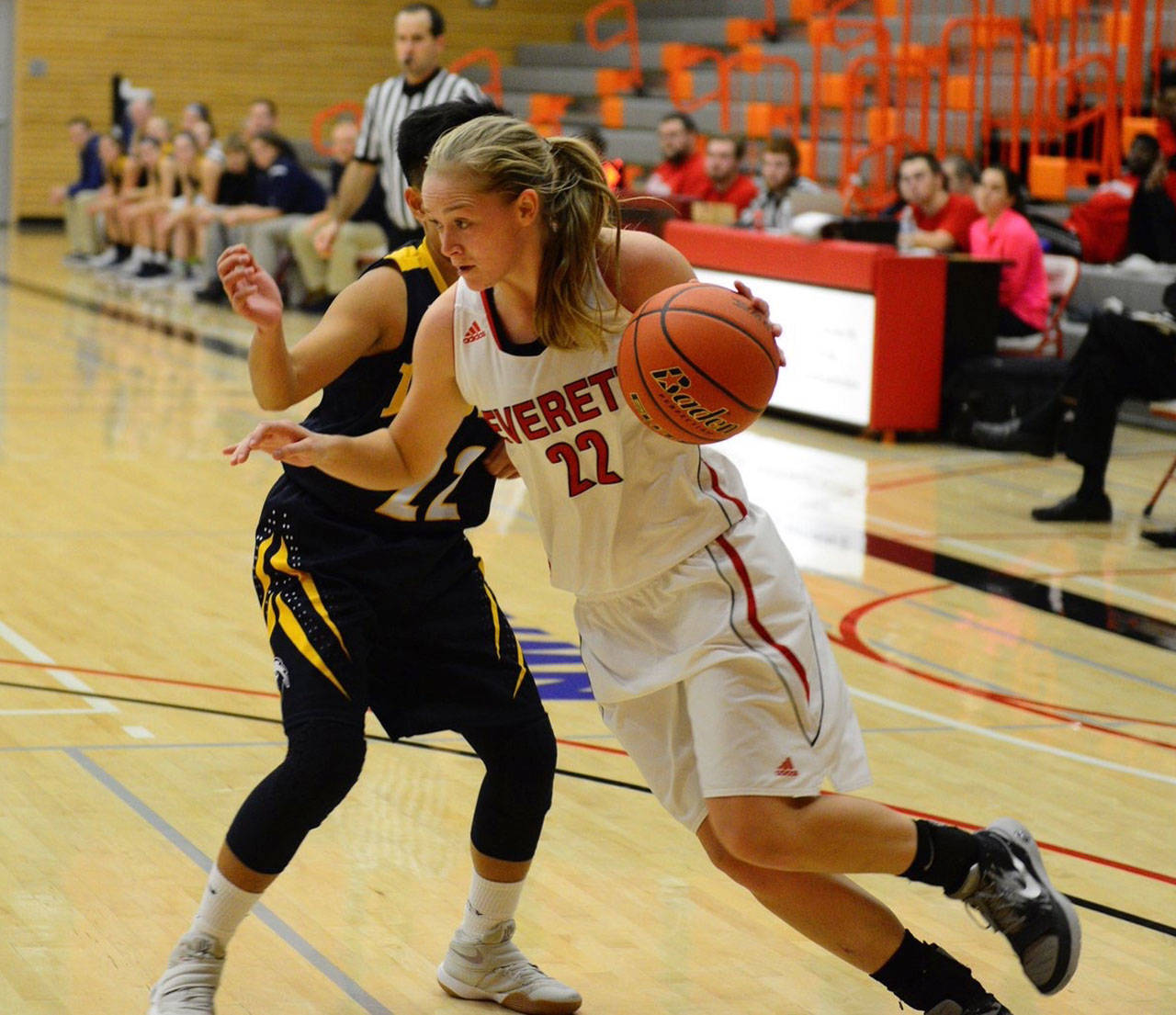Forward Lily Hilderbrand (22) averaged 12.1 points and 7.2 rebounds per game for Everett Community College this past season. (submitted photo)