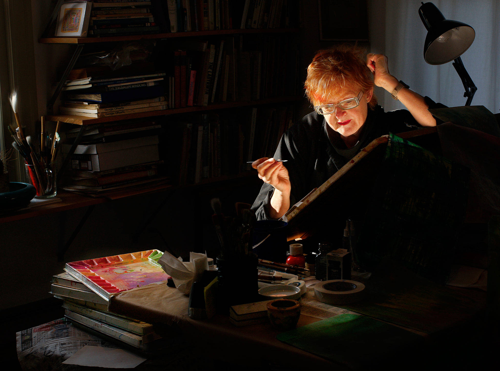 Susan Russell, the Arts Council of Snohomish County’s first Artist of the Year in 1992, at work in Everett in 2010. Russell, who taught art for many years at Snohomish High School and in Marysville and Lake Stevens, died May 14 at her home in Portland, Oregon, after a long battle with cancer. (Michael O’Leary)