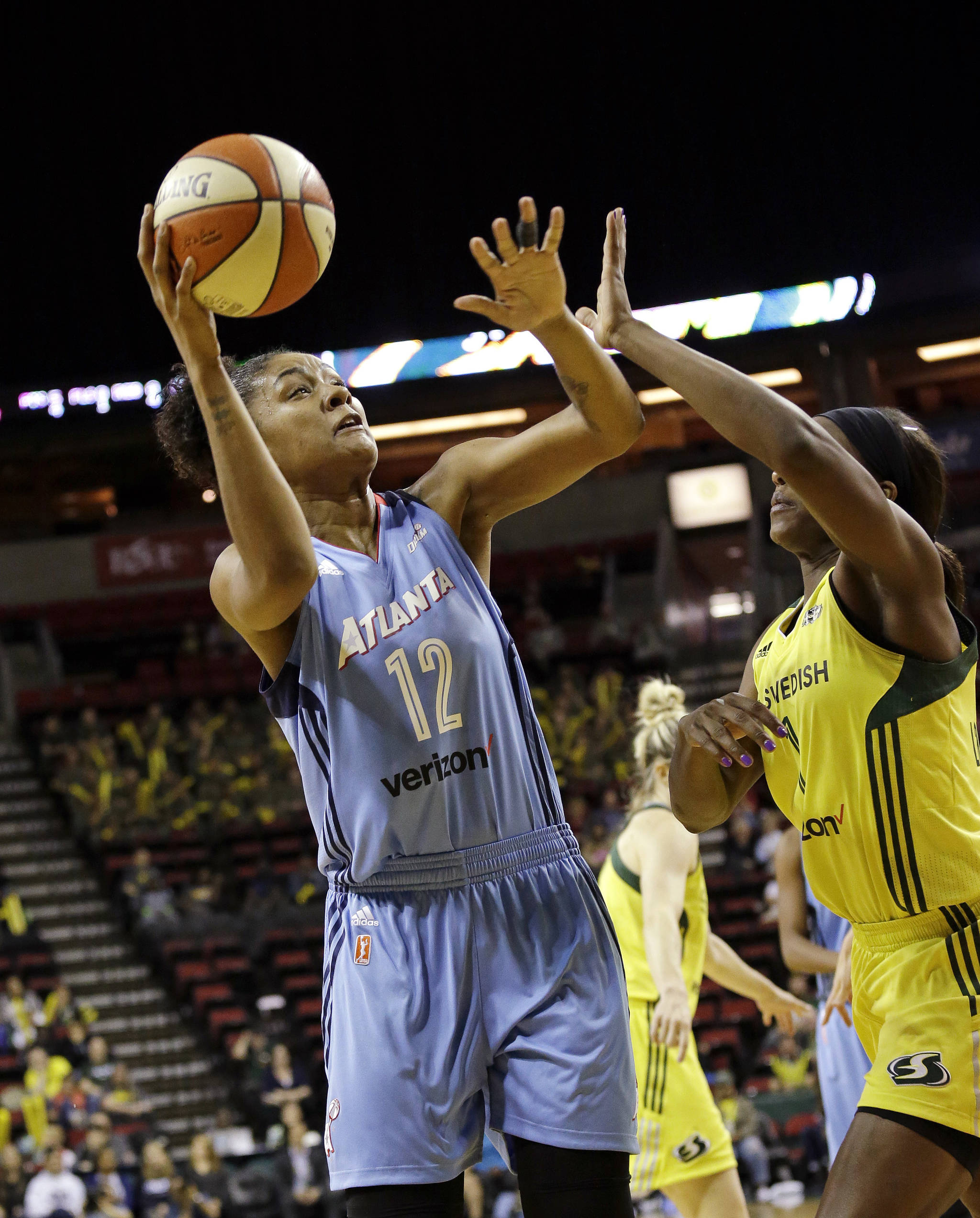 Storm falls to Dream 91-86 in overtime