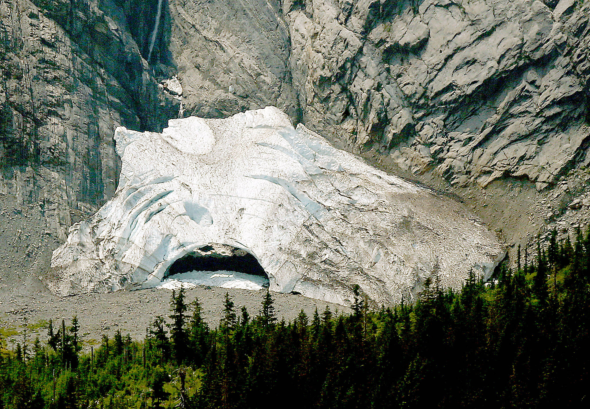 The Big Four Ice Caves in 2015. (Mark Mulligan / The Herald)