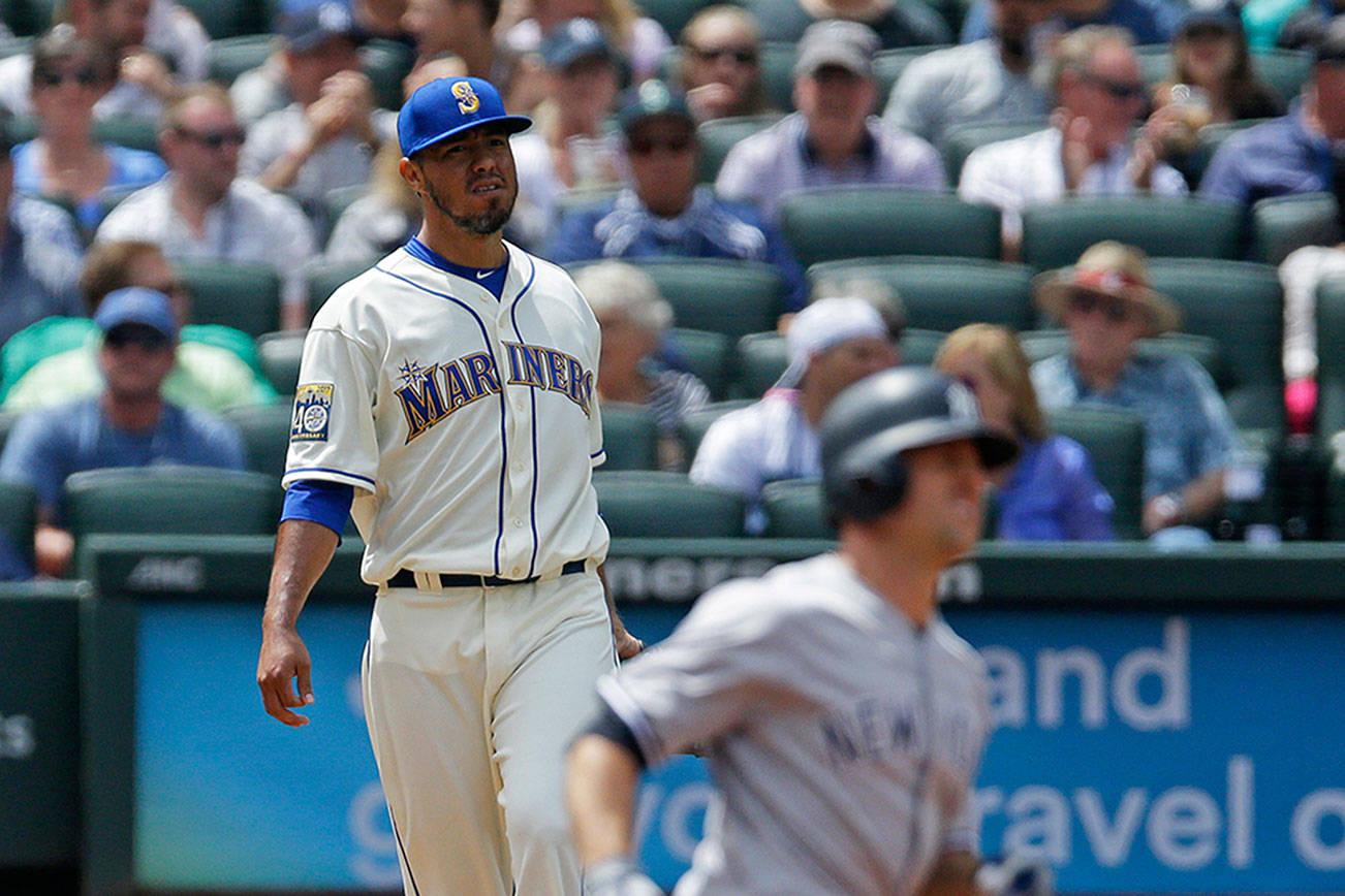 Yankees win first series in 6 weeks, beat Mariners 6-4