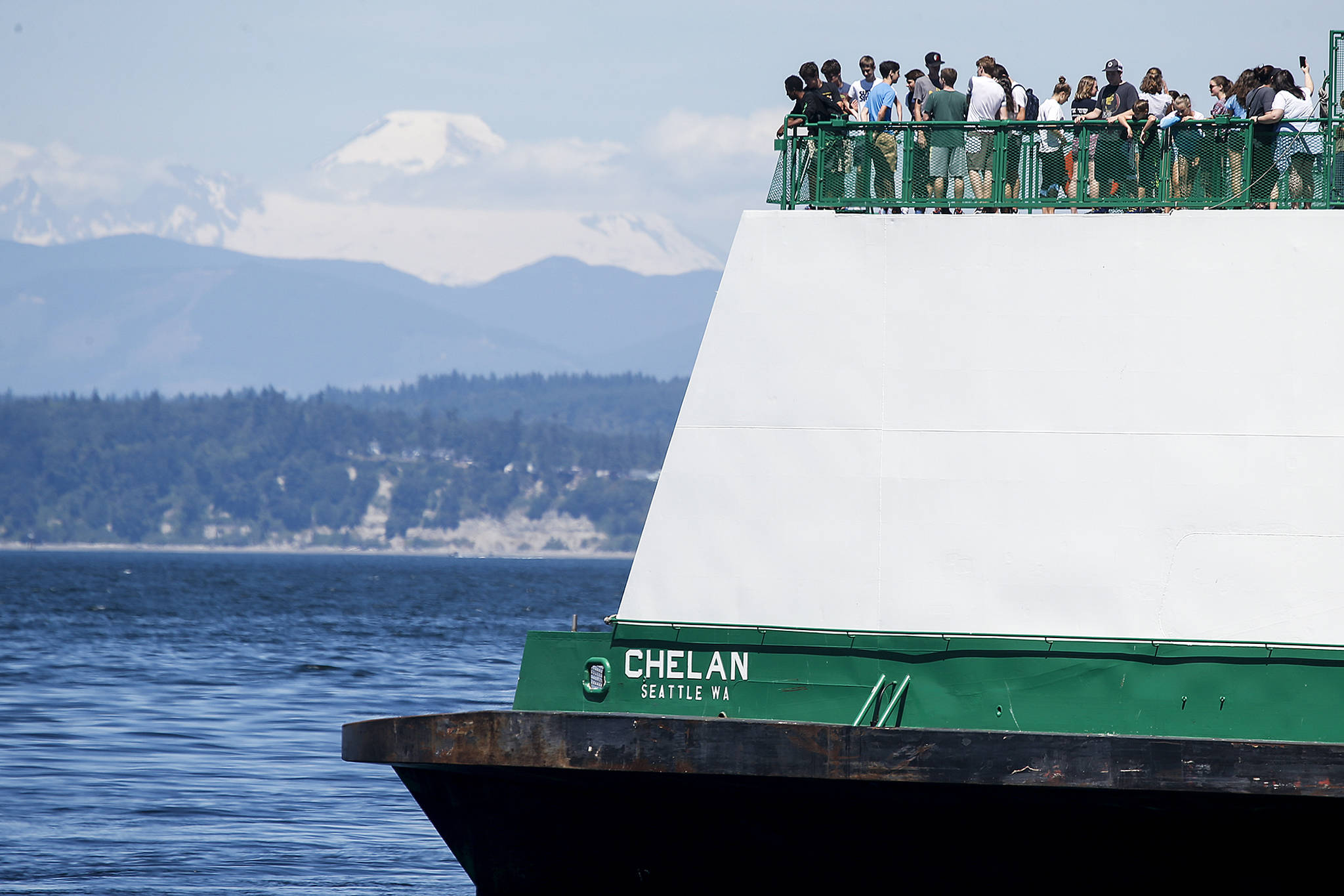 A state ferry leaves Mukilteo on its way to Clinton on Wednesday. (Ian Terry / The Herald)