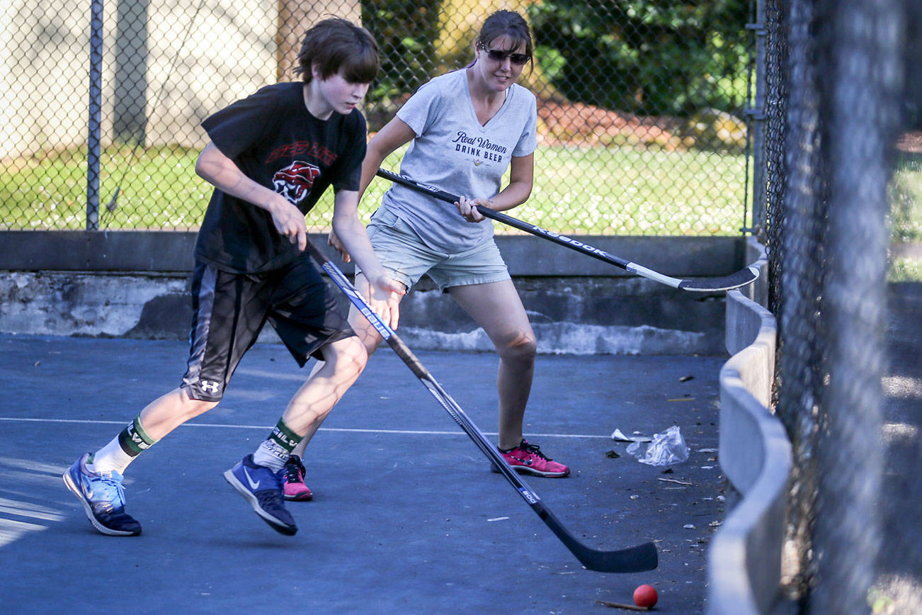 Tips street hockey tourney ‘a real family bonding experience’