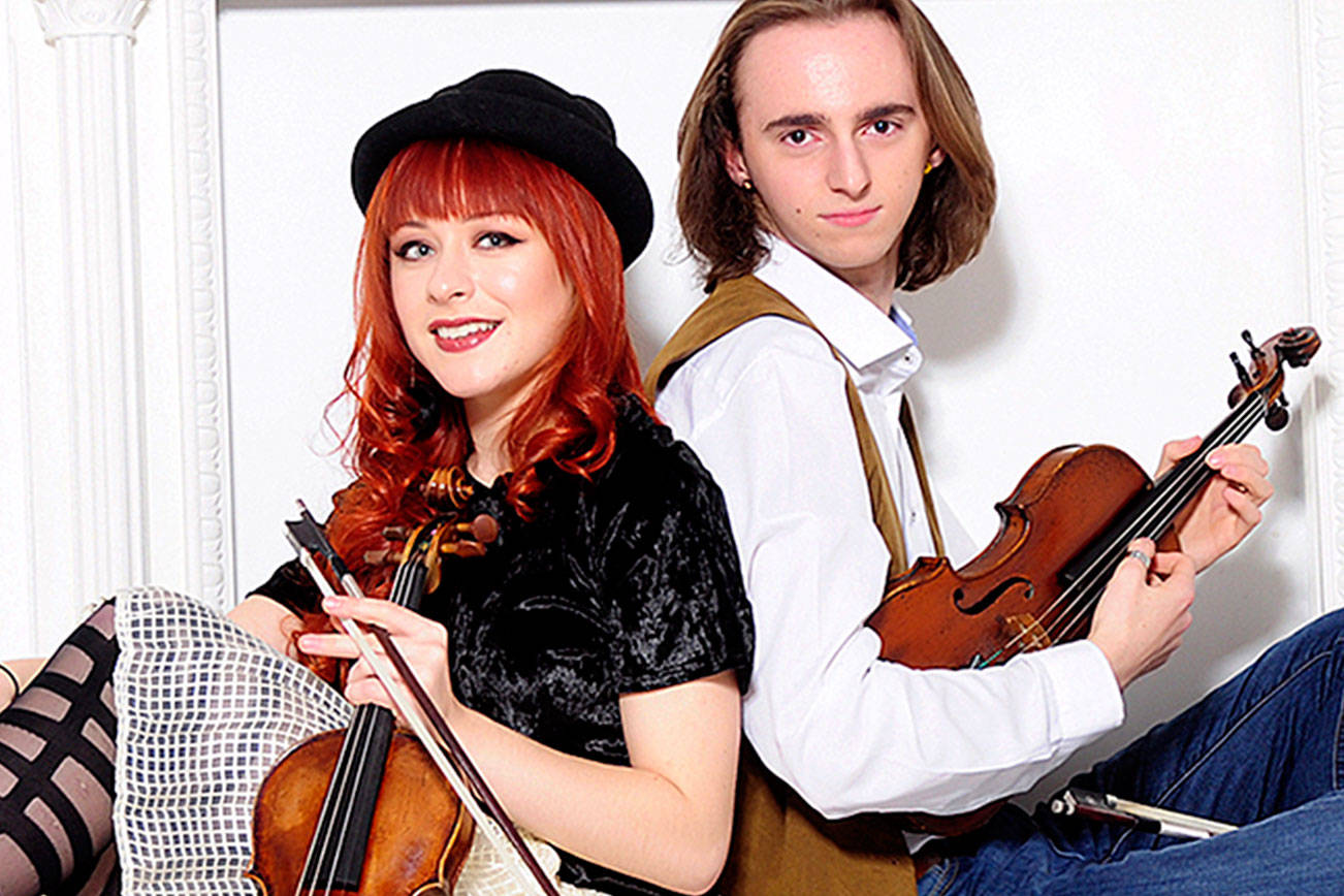 Musical Violin duo puts on free classical concert