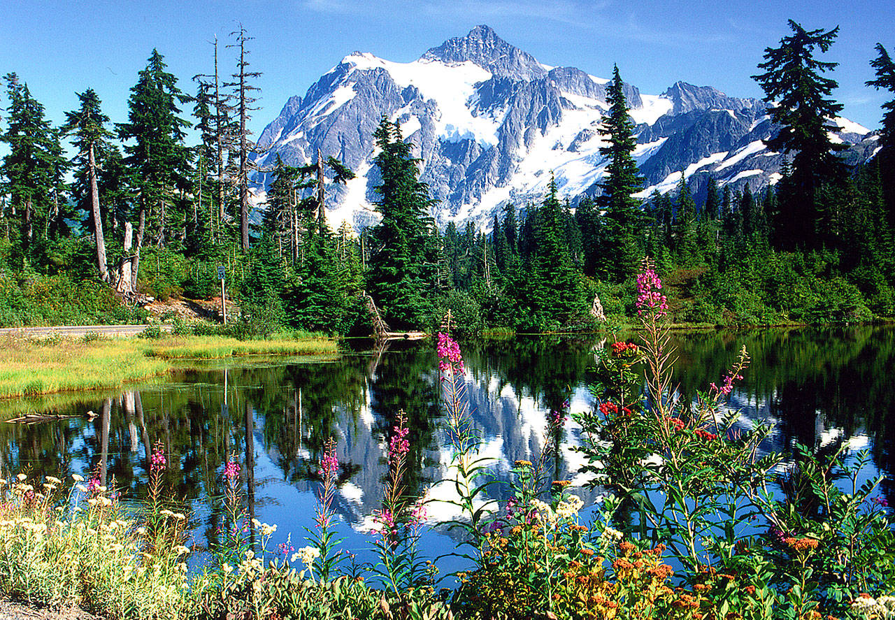 Mount Shuksan and Picture Lake make the perfect pairing. (Bellingham Whatcom County Tourism)