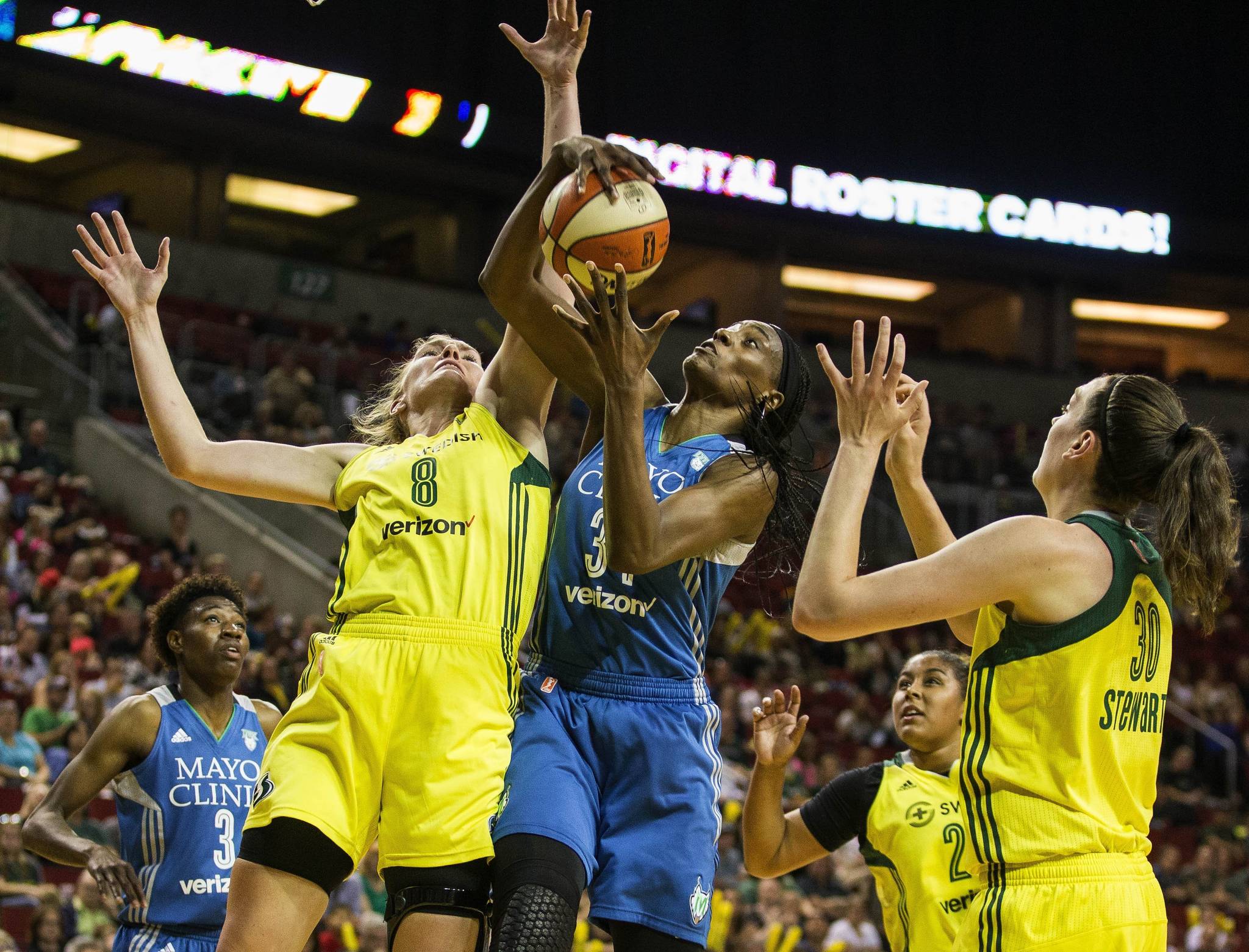 Langhorne’s late basket lifts Storm over Lynx 62-61