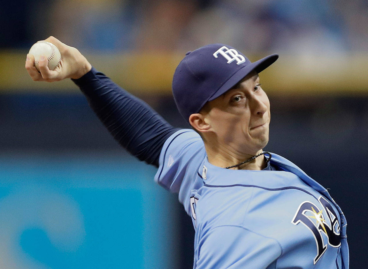 Tampa Bay Rays’ Blake Snell pitches to the Seattle Mariners during the first inning, Sunday, Aug. 20, 2017, in St. Petersburg, Fla. (AP Photo/Chris O’Meara)