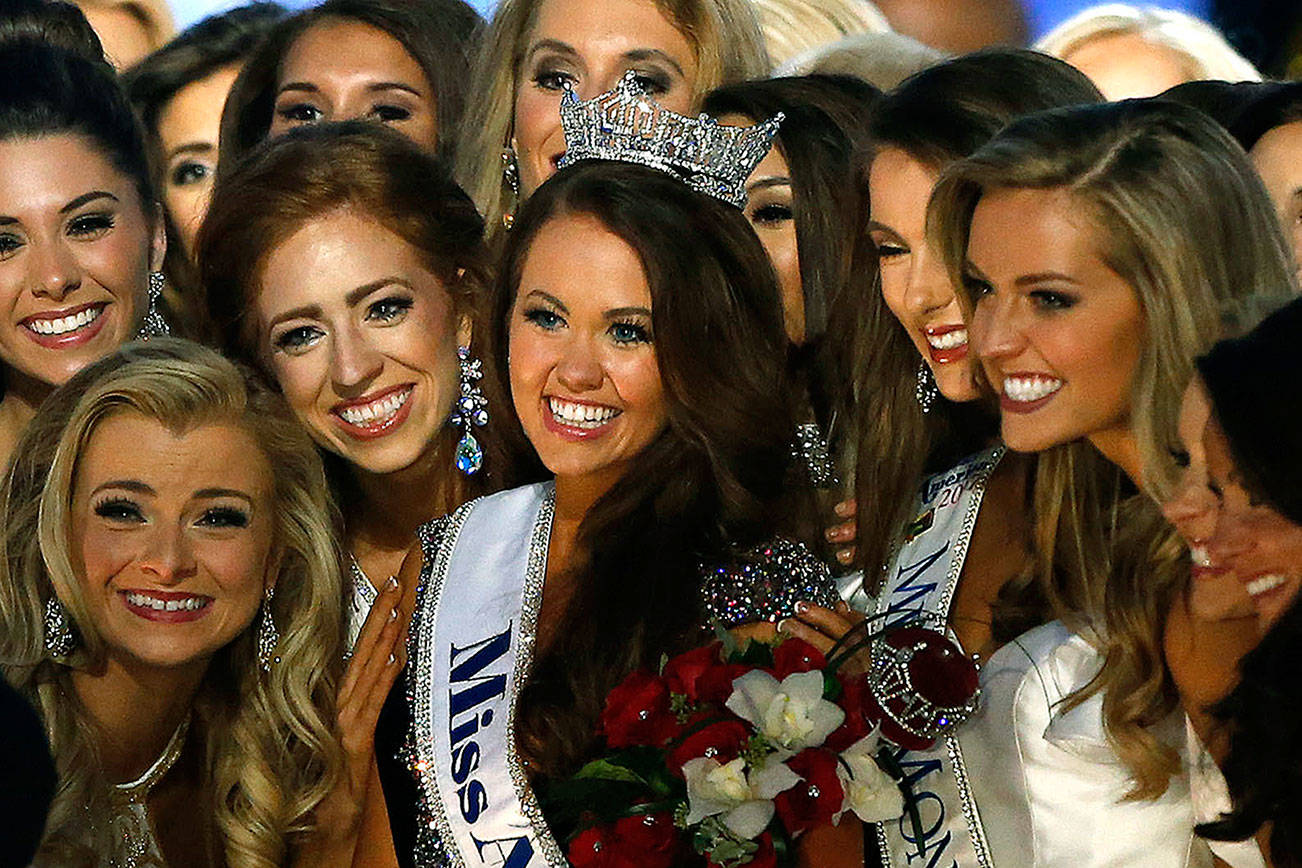 Miss North Dakota Cara Mund named Miss America