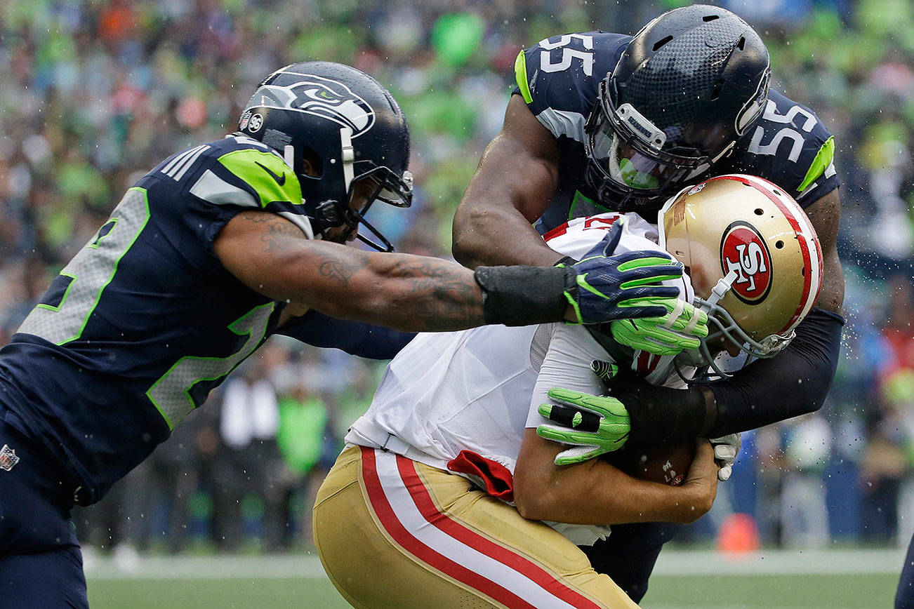 As Seahawks’ offense struggles, defense continues to dominate