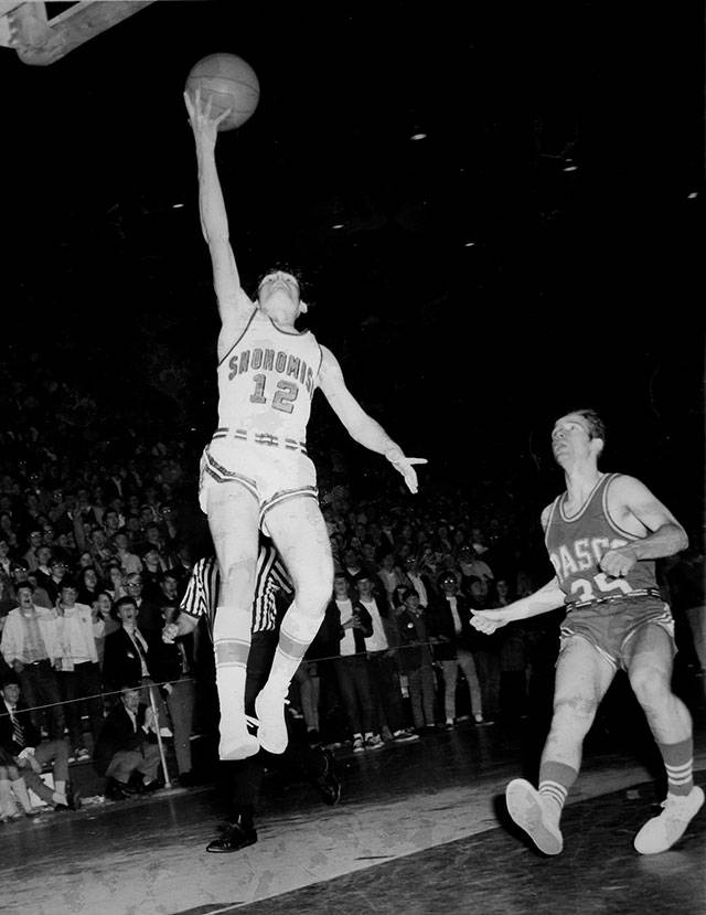 Evan Thomas goes up for the lay-in during the Snohomish High School boys basketball team’s 53-51 overtime victory over Pasco in the 1970 AAA state championship game in Seattle. (Herald File Photo)
