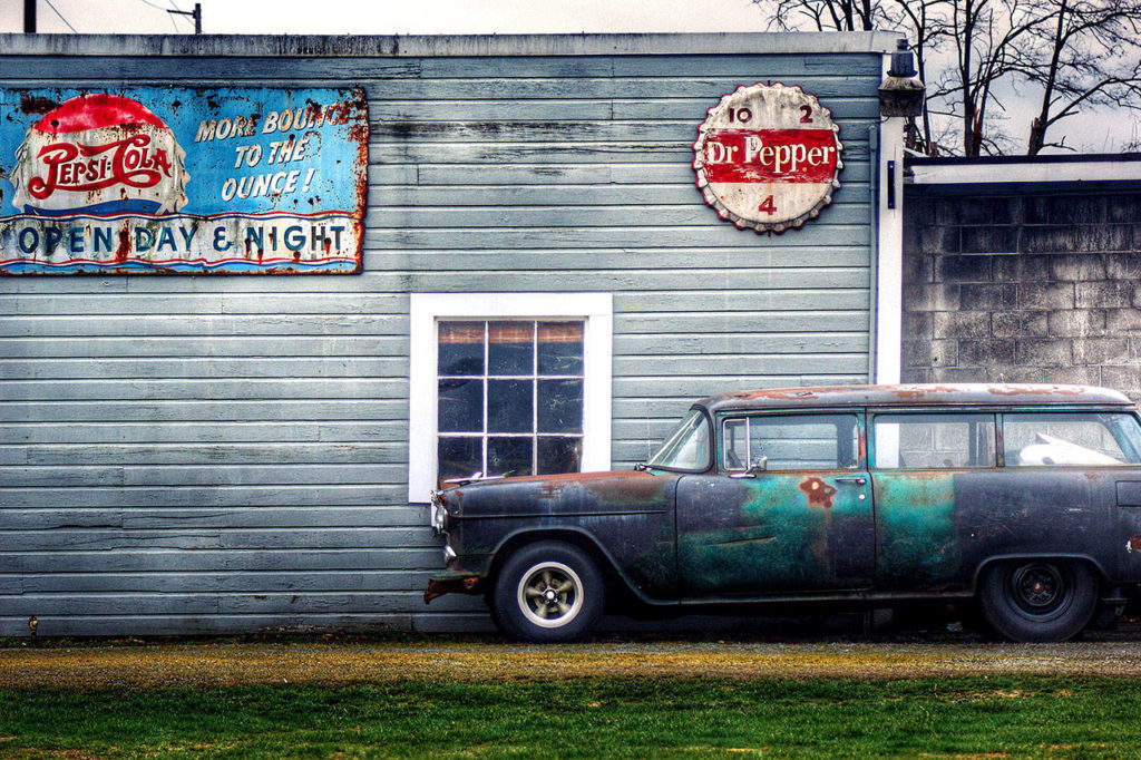 “Postcards from Yesteryear.” Street scene in Mount Vernon.
