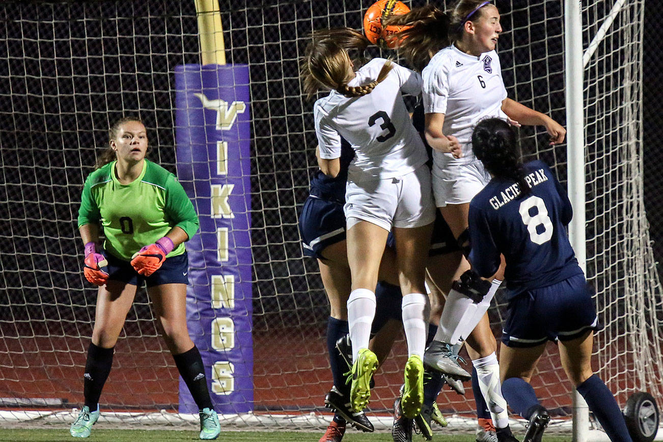 Lake Stevens beats Glacier Peak in clash of Wesco 4A contenders