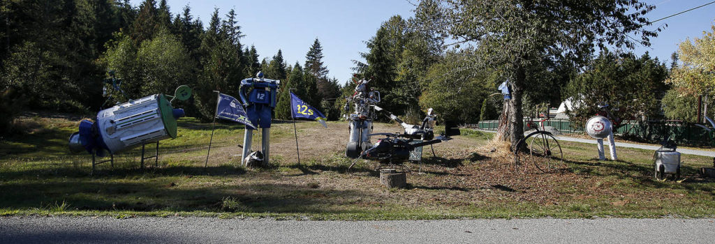 With large sculptures lining the road, the Nolan home is easy to find. (Ian Terry / The Herald)
