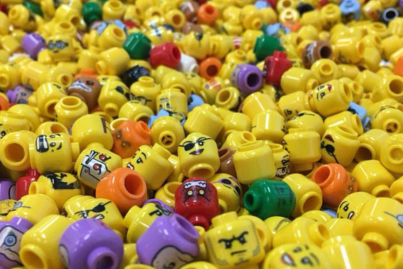 Lego store Bricks & Minifigs opening in Everett